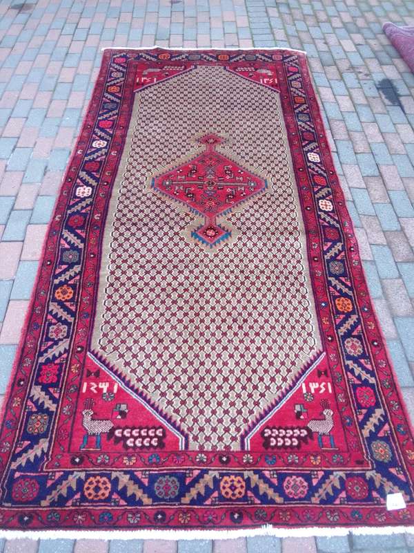 Stunning Handmade Persian Hamadan Carpet - 3m X 1.41 m - (80% Wool And 20% Cotton) - Good Condition