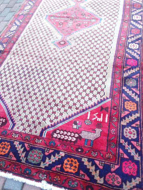 Stunning Handmade Persian Hamadan Carpet - 3m X 1.41 m - (80% Wool And 20% Cotton) - Good Condition