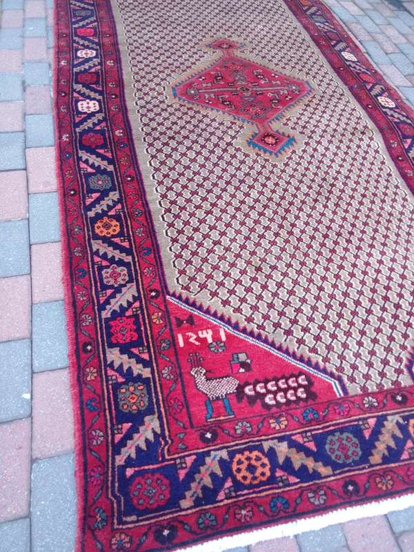 Stunning Handmade Persian Hamadan Carpet - 3m X 1.41 m - (80% Wool And 20% Cotton) - Good Condition
