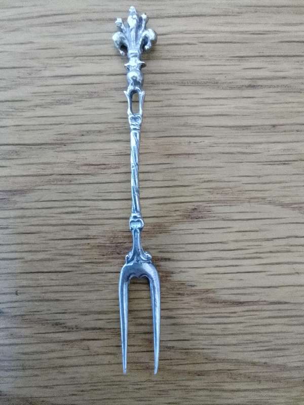 Stunning 800 Silver Pickle Fork 6.8 g -  Good Condition