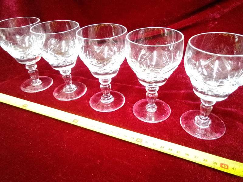 Beautiful Collection Of Five Vintage Royal Bierley Crystal Claret Glasses In Elizabeth Cut