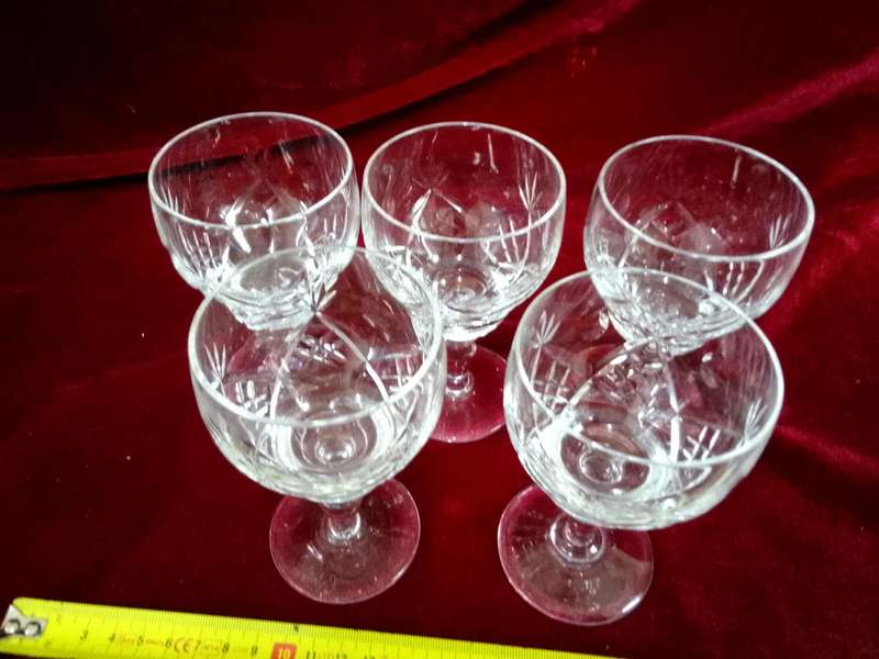 Beautiful Collection Of Five Vintage Royal Bierley Crystal Claret Glasses In Elizabeth Cut