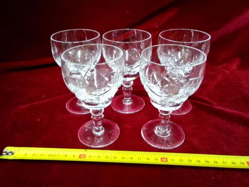 Beautiful Collection Of Five Vintage Royal Bierley Crystal Claret Glasses In Elizabeth Cut