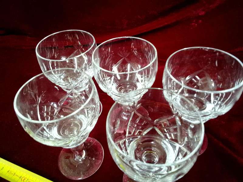 Beautiful Collection Of Five Vintage Royal Bierley Crystal Claret Glasses In Elizabeth Cut