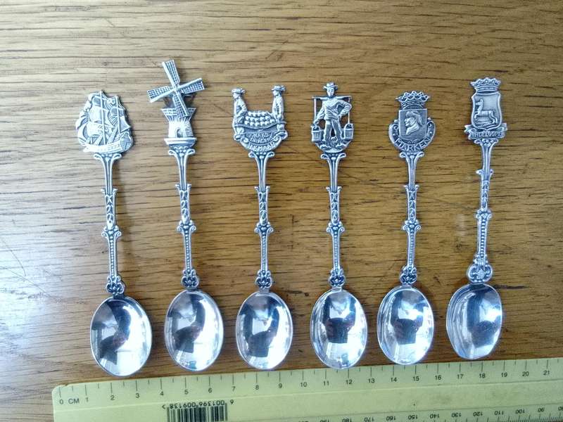 Antique Collection Of Six 900 SIlver Dutch Souvenir Tea Spoons - Good Condition