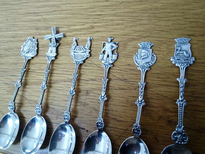 Antique Collection Of Six 900 SIlver Dutch Souvenir Tea Spoons - Good Condition