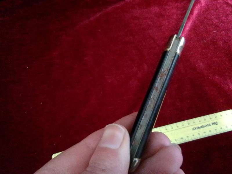 Beautiful Vintage Richards Sheffield England Folding Knife With Black Handle