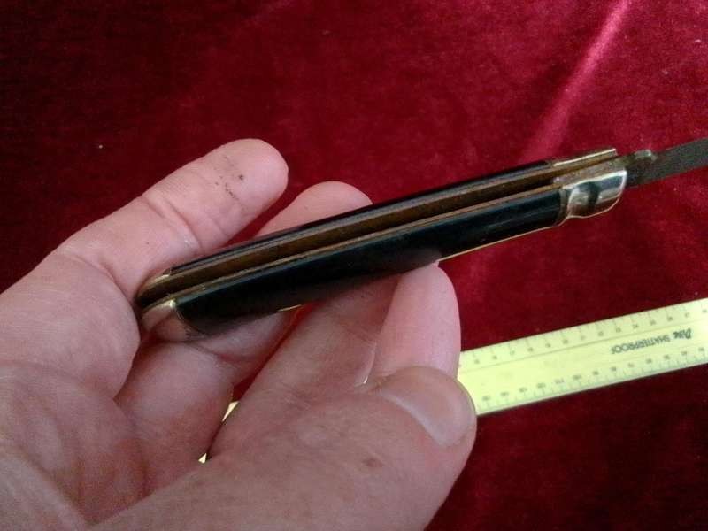 Beautiful Vintage Richards Sheffield England Folding Knife With Black Handle