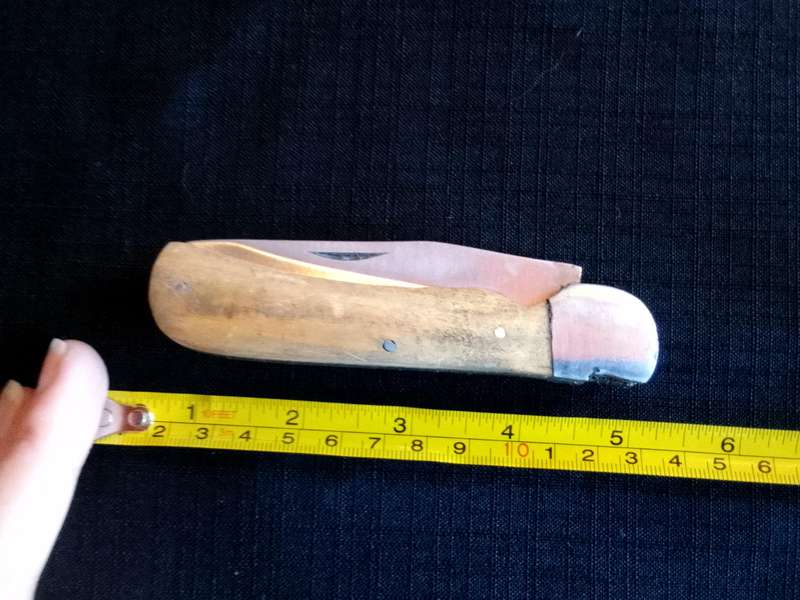Stunning Stainless Steel Single Blade Folding Pocket Knife With Wooden Handle-Good Condition