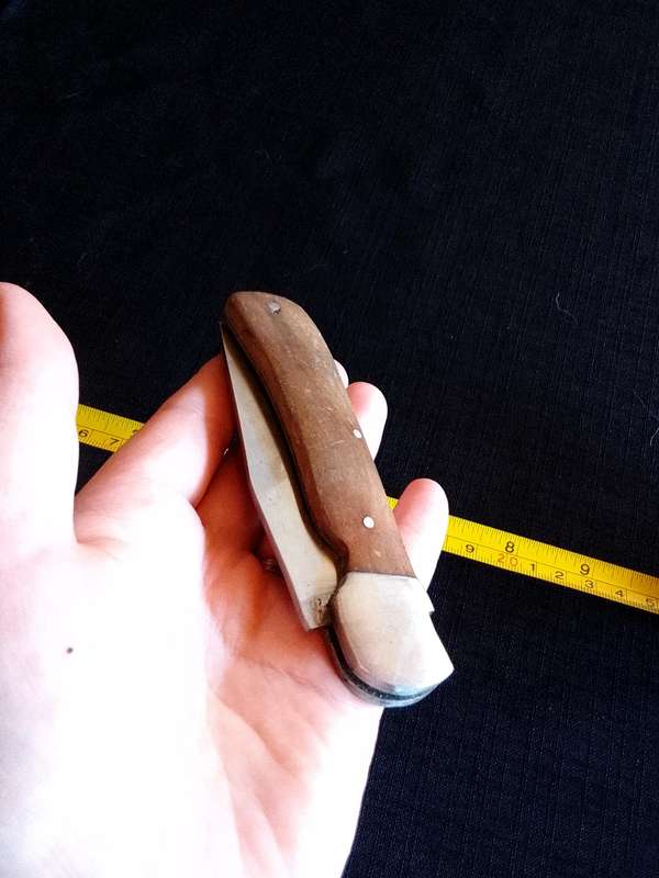 Stunning Stainless Steel Single Blade Folding Pocket Knife With Wooden Handle-Good Condition