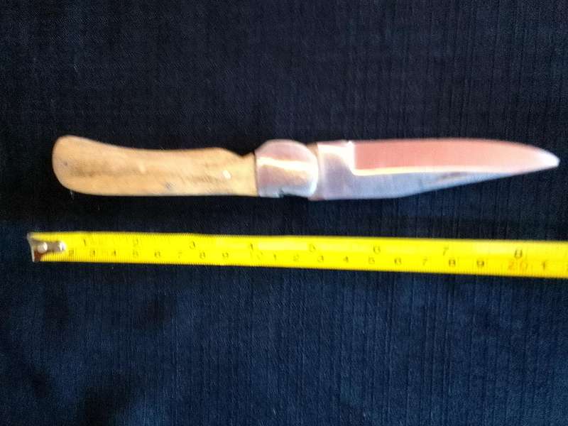 Stunning Stainless Steel Single Blade Folding Pocket Knife With Wooden Handle-Good Condition