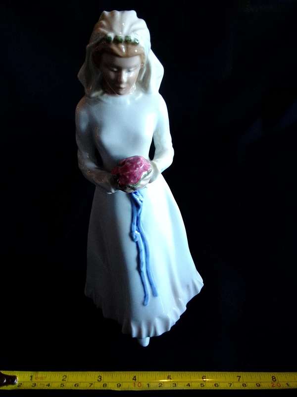 Rare Beautiful Royal Copenhagen Figurine RC Bride H-25cm  - Denmark- Good Condition