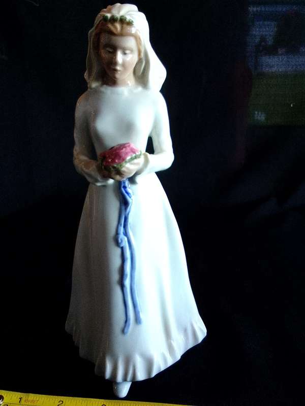 Rare Beautiful Royal Copenhagen Figurine RC Bride H-25cm  - Denmark- Good Condition