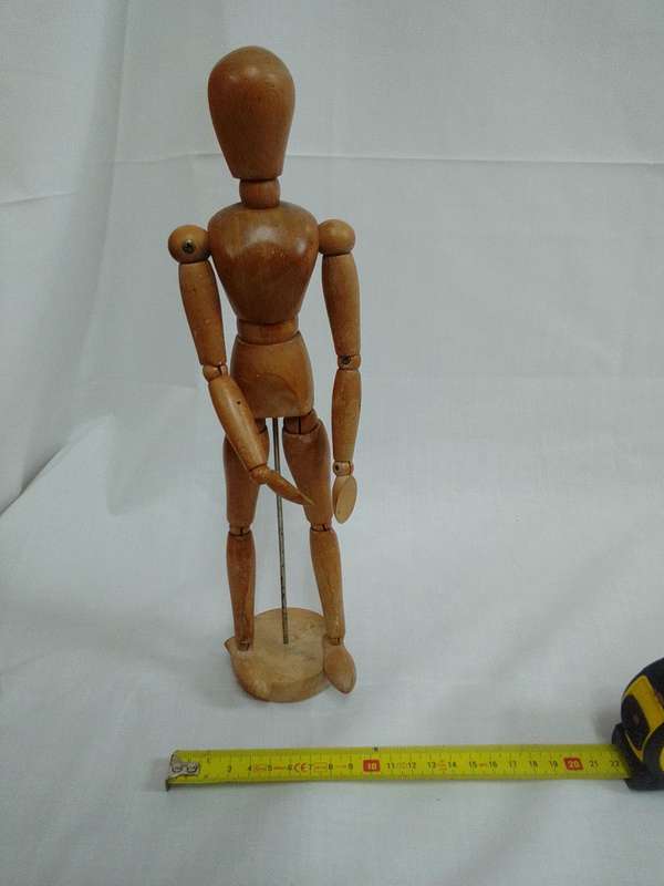 Stunning Mid Century Modern Female Wooden Model Mannequin H-32.5 - Good Condition