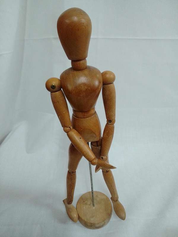 Stunning Mid Century Modern Female Wooden Model Mannequin H-32.5 - Good Condition