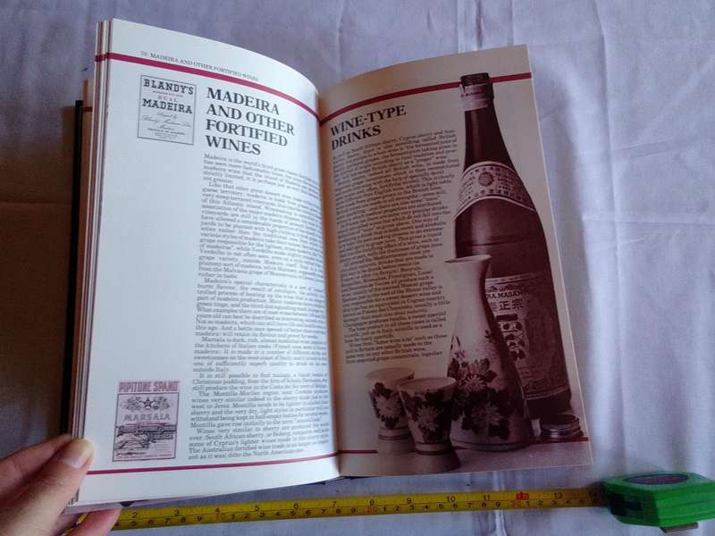 The Indispensable Drinks Book - Chief Contributing Editor John Doxat - Good Condition