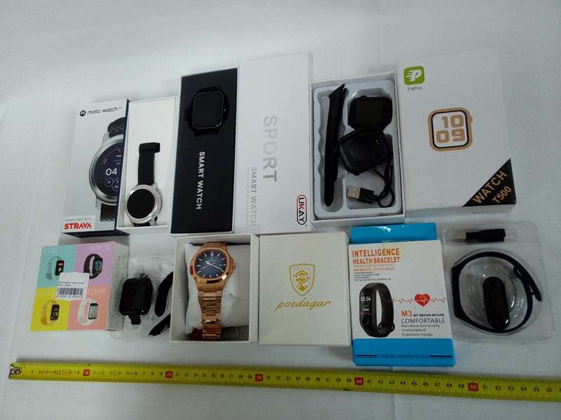Lot Of Six Smart And Other Watches - Not Tested - See Description