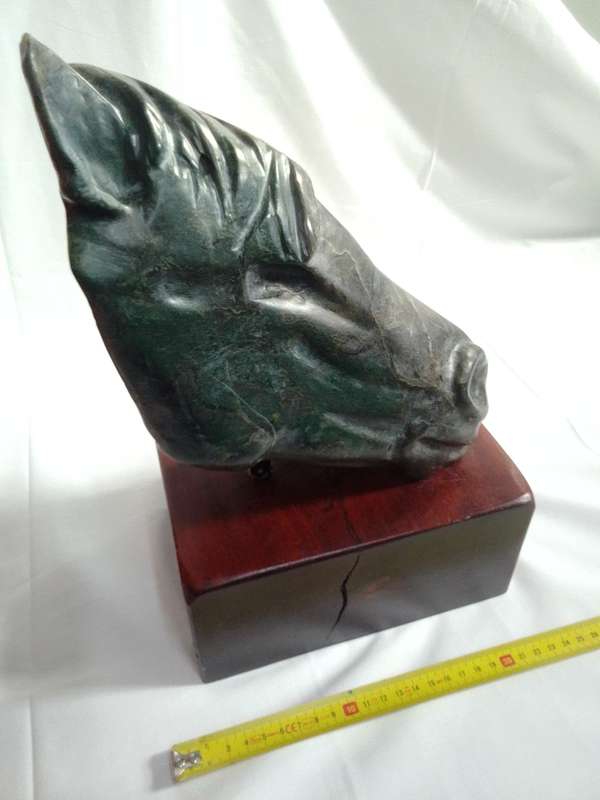 Stunning Heavy Carved Jade Stone Horse Head Mounted On Sleeper Wooden Stand - Good Condition