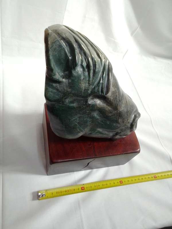 Stunning Heavy Carved Jade Stone Horse Head Mounted On Sleeper Wooden Stand - Good Condition
