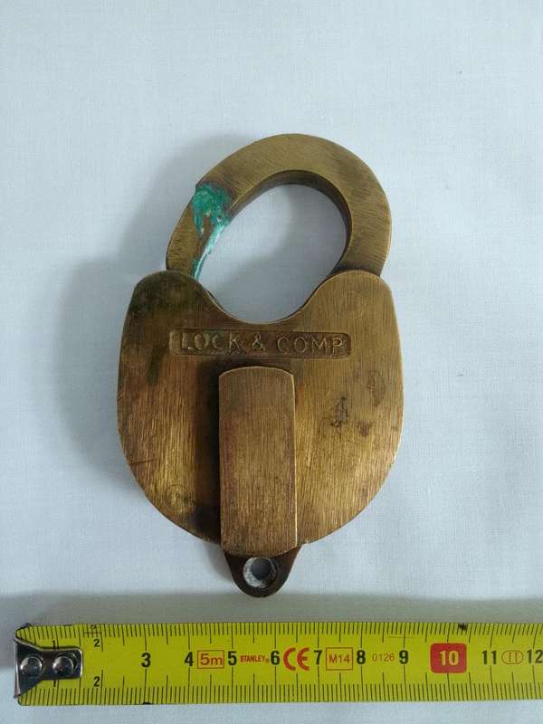 Stunning Vintage Heavy Solid Brass Lock & Comp Padlock (No Key) 10,5 x 6,5 cm