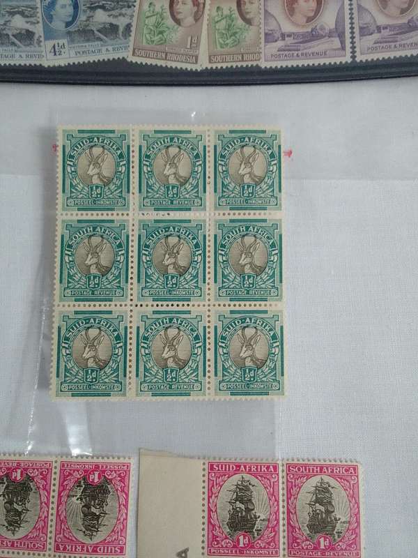 Collection Of Republic Of South Africa Notes And South African And Other Stamps -View Description