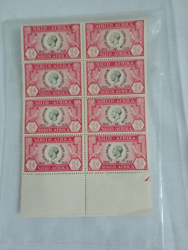 Collection Of Republic Of South Africa Notes And South African And Other Stamps -View Description