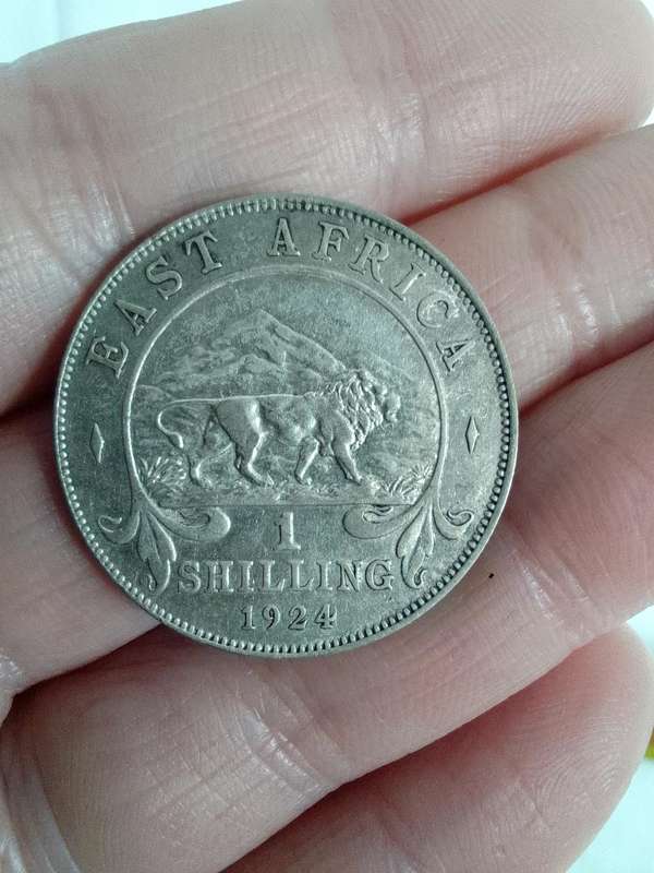 1924 East Africa Silver One Shilling Coin - Good Condition
