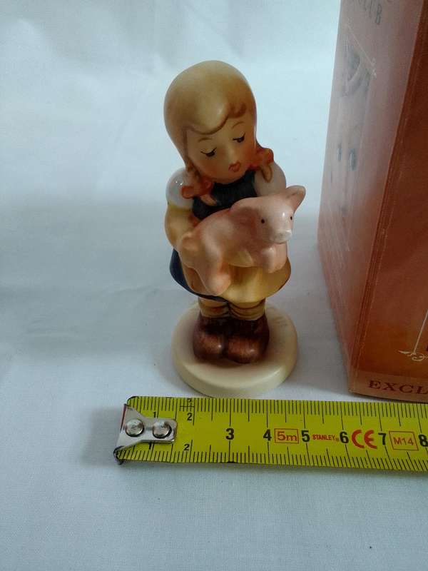 Stunning Vintage Goebel M.J Hummel "Pigtail" Club Figurine Hum2052 - Made In Germany-Good Condition
