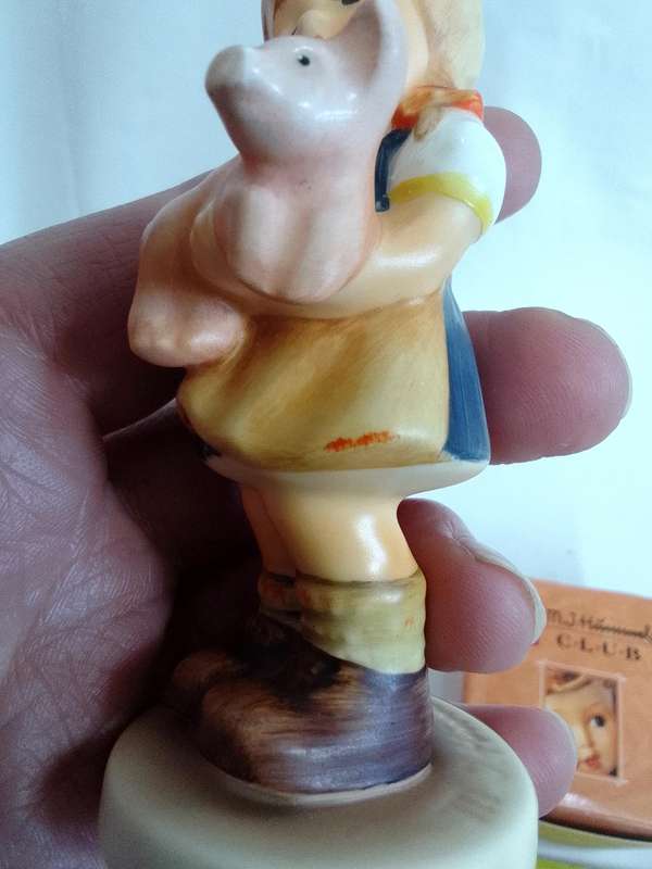 Stunning Vintage Goebel M.J Hummel "Pigtail" Club Figurine Hum2052 - Made In Germany-Good Condition