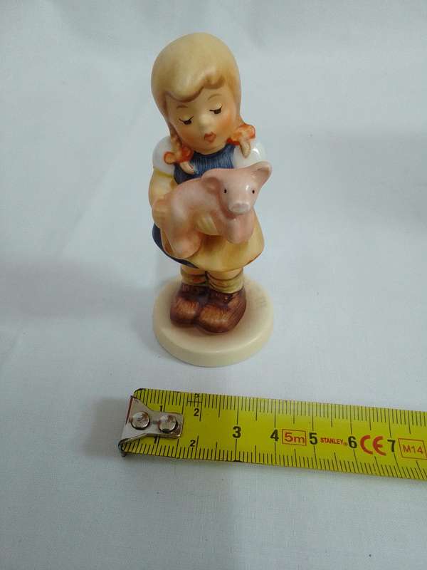 Stunning Vintage Goebel M.J Hummel "Pigtail" Club Figurine Hum2052 - Made In Germany-Good Condition