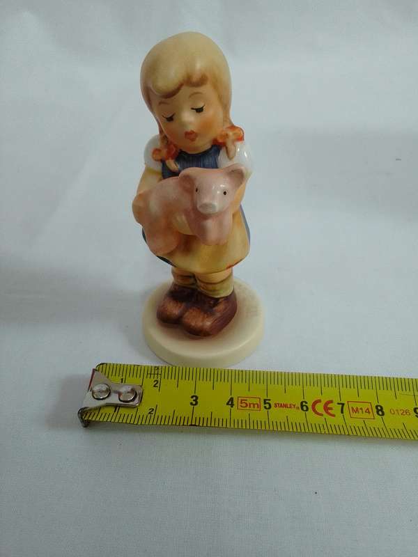 Stunning Vintage Goebel M.J Hummel "Pigtail" Club Figurine Hum2052 - Made In Germany-Good Condition
