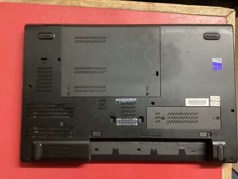 Lenovo laptop t540p i5 4th Gen for rebuild/spare