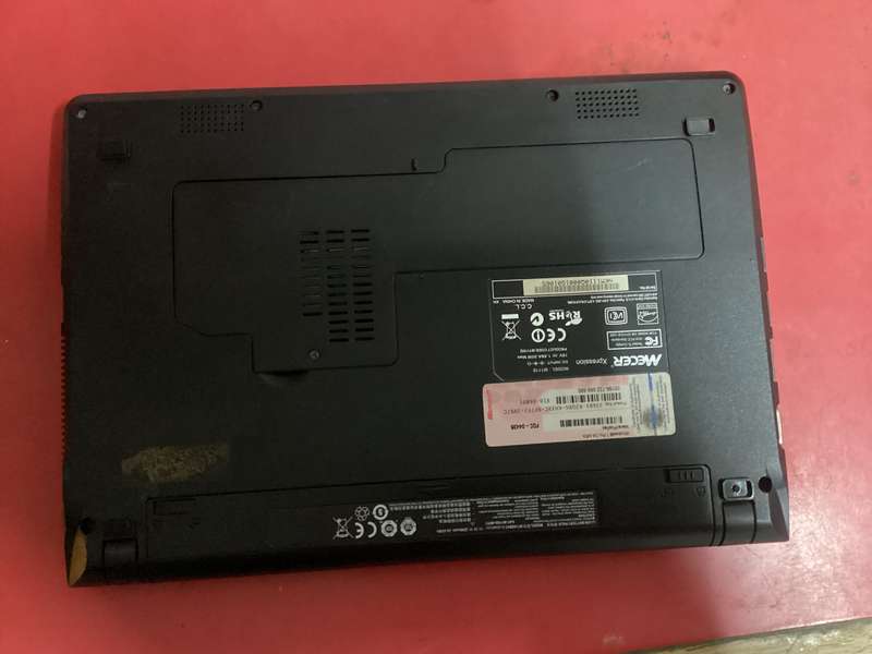 Mecer laptop for spares
