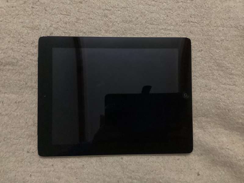 Apple iPad A1430 sold for spares /repair