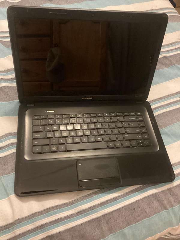 Compaq presario CQ58 for spares