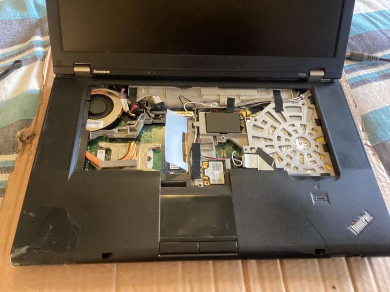 Lenovo t520 laptop for spares etc