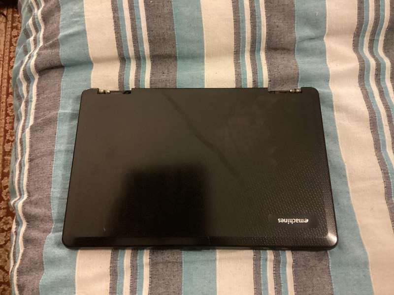 E machine laptop