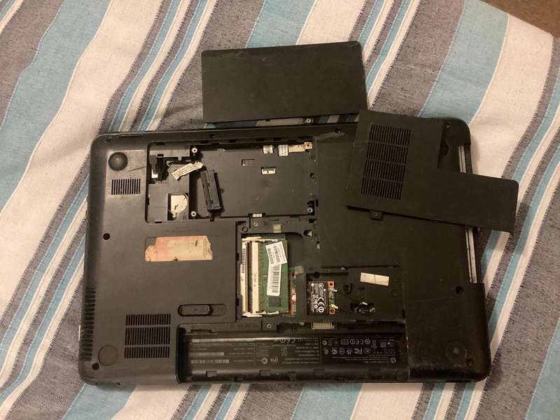 Compaq presario CQ58 for spares