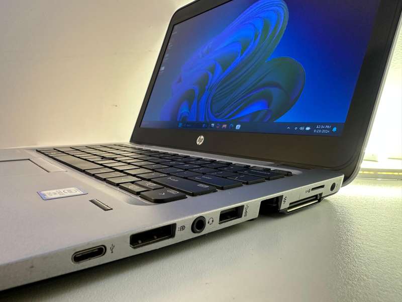 HP ELITEBOOK 820 G4 LAPTOP CORE i5 7300U 2.6GHZ 8GB RAM 500GB HDD WIN 11 PRO