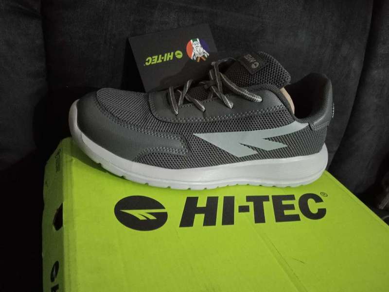 Hi-Tec trainers