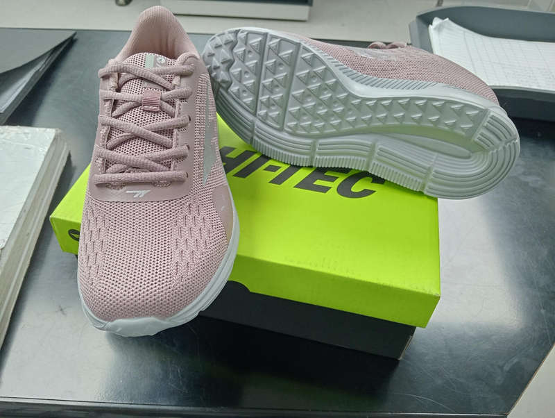 Hi-Tec trainers size 5