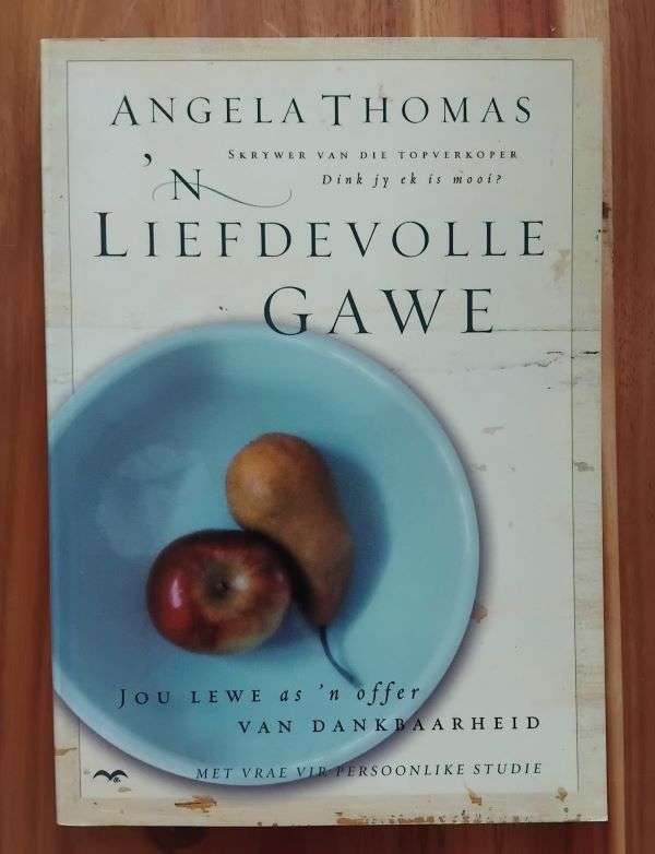 'n Liefdevolle gawe - Angela Thomas