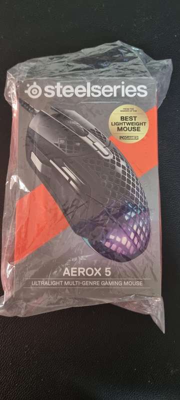 SteelSeries AEROX 5 Gaming Mouse - WIRED (New and sealed)
