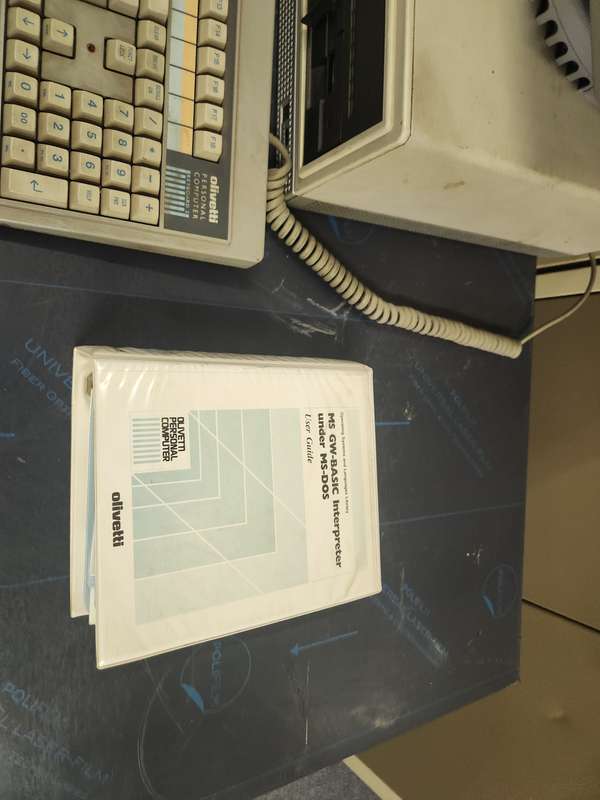 Olivetti M24 computer