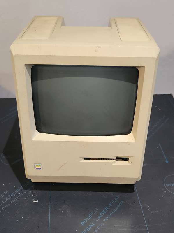 Apple Macintosh 512K - M0001