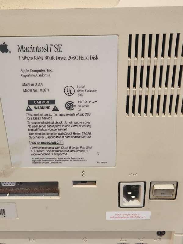 Apple Macintosh SE