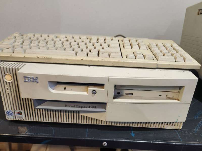 IBM Pentium 3 - 300GL
