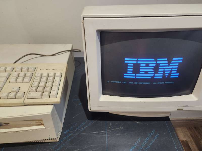 IBM Pentium 3 - 300GL