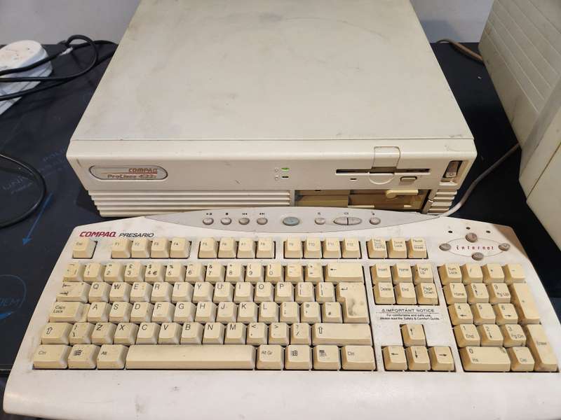 Compaq 486 Computer