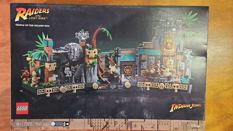 Lego  Indiana Jones - Temple of the Golden Idol - 77015
